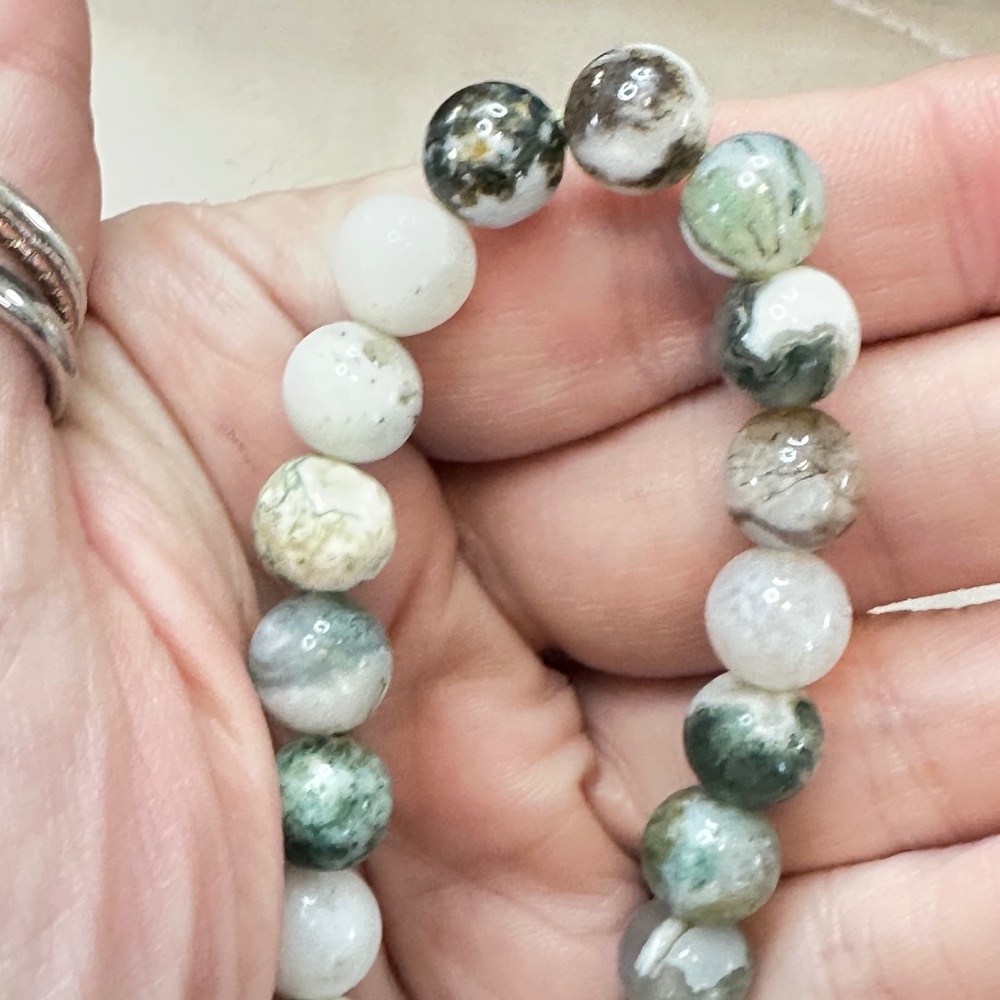 Tree Agate beaded stretchy bracelet. Multicolor stones. - Picture 14 of 16